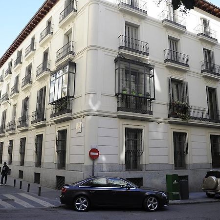 Gran Via Suites Madrid Exteriör bild