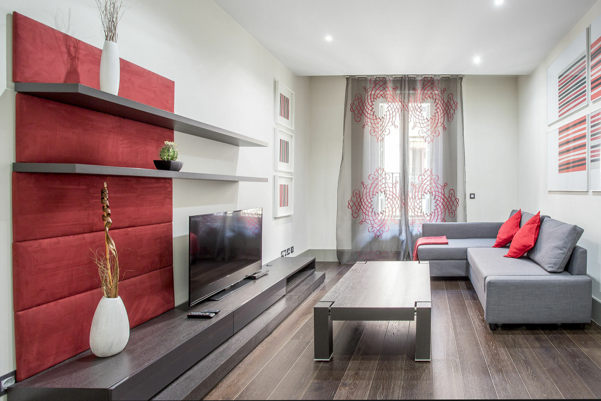 Gran Via Suites Madrid Exteriör bild