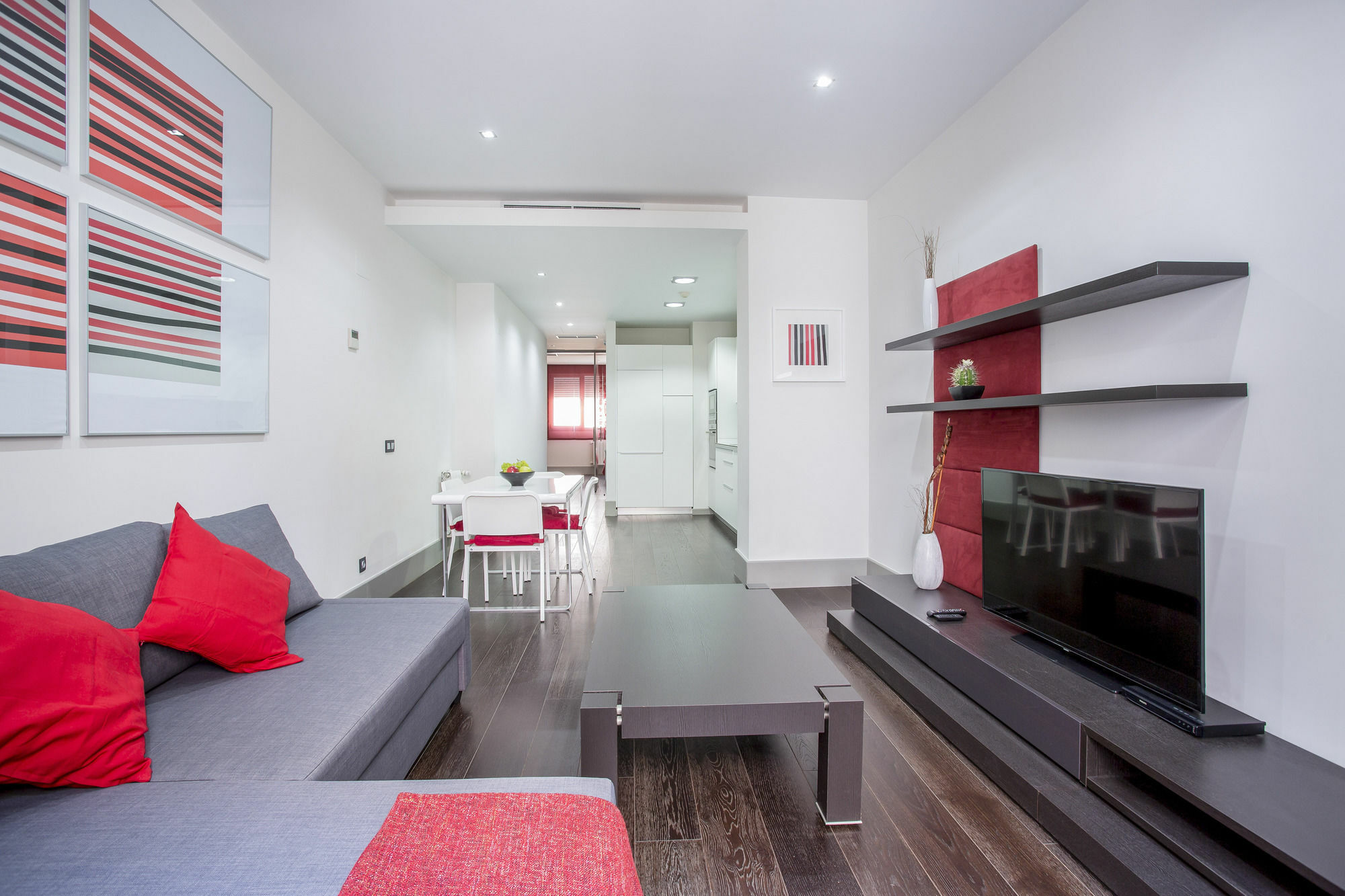 Gran Via Suites Madrid Exteriör bild